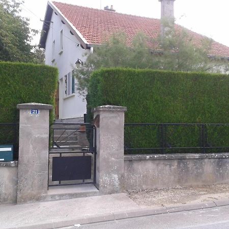 Chez Christian Et Isa Apartment Haudainville Екстериор снимка
